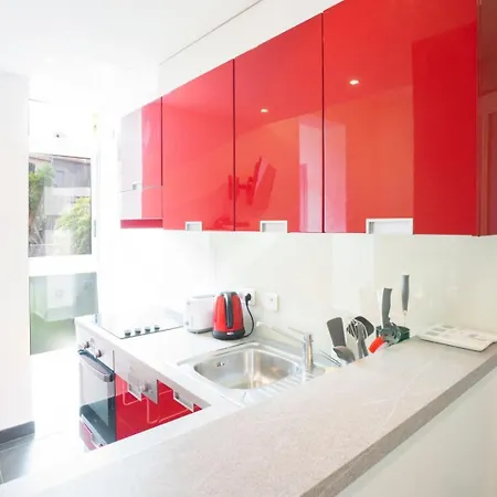 Apartment Bright And Modern 2 Bedroom In The Heart Of Antibes! *
