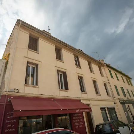 아파트 Bright And Modern 2 Bedroom In The Heart Of Antibes! *